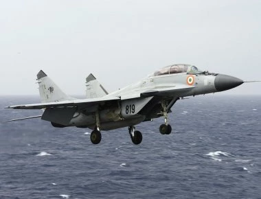 Καταστράφηκε MiG-29 του ινδικού Ναυτικού μετά από ματαίωση απογείωσης (βίντεο)
